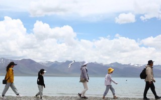 一家人跟团去西藏旅游费用多少？跟团去西藏旅游7天攻略？