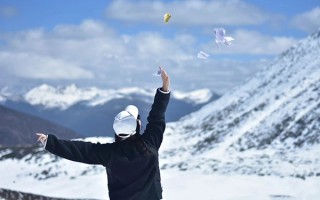 情侣去西藏一周需要多少钱？10月底去西藏旅游一星期需要注意什么？